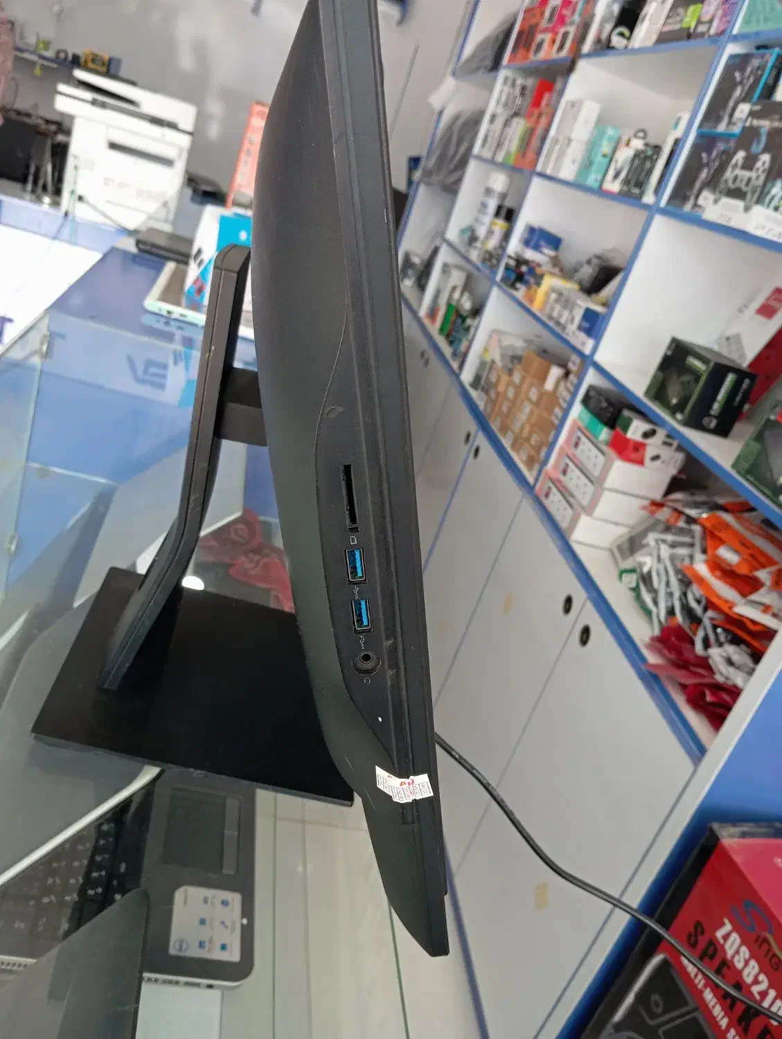 ال ای وان  DELL|رایانه همراه|میناب, |دیوار