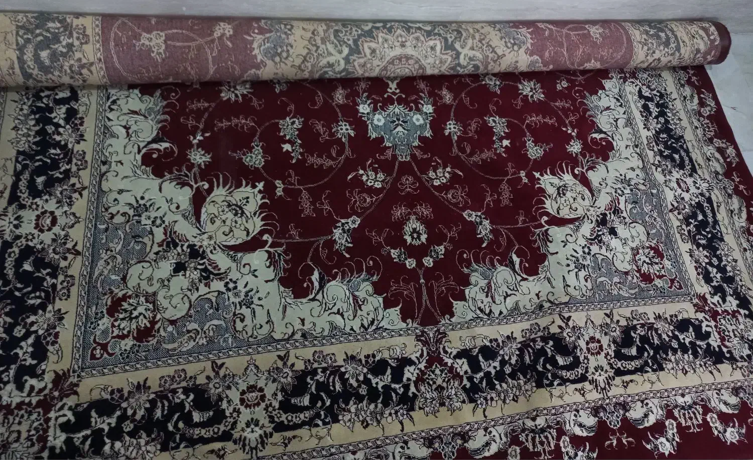 فروش فوری فرش ۱۲ متری ماشینی اکریلیک|فرش|یزد, |دیوار