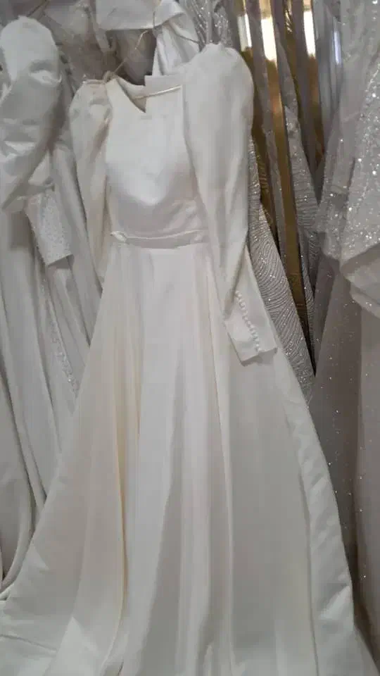 لباس عروس یا جشن عقد|لباس|آوج, |دیوار