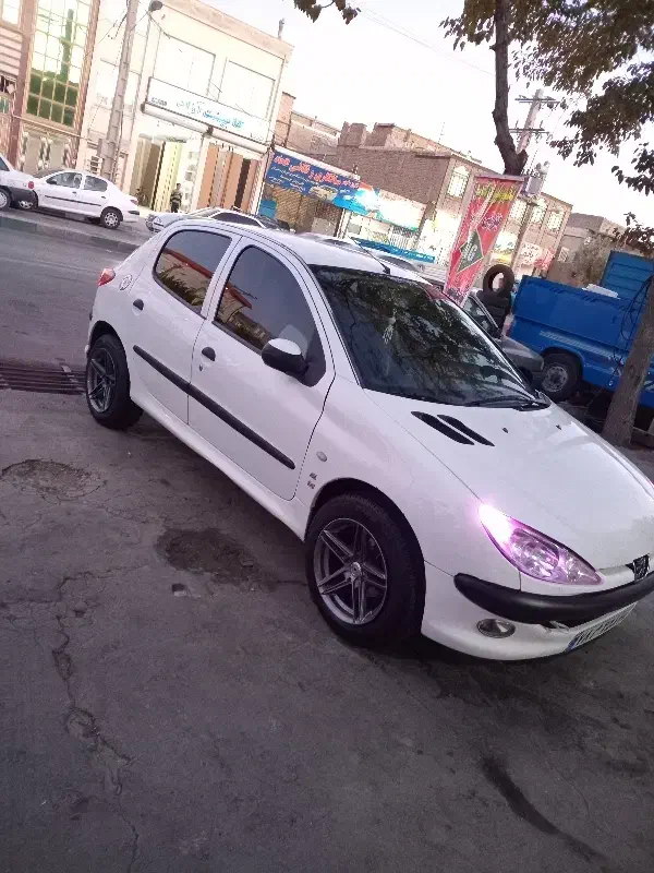 پژو۲۰۶|خودرو سواری و وانت|آشتیان, |دیوار