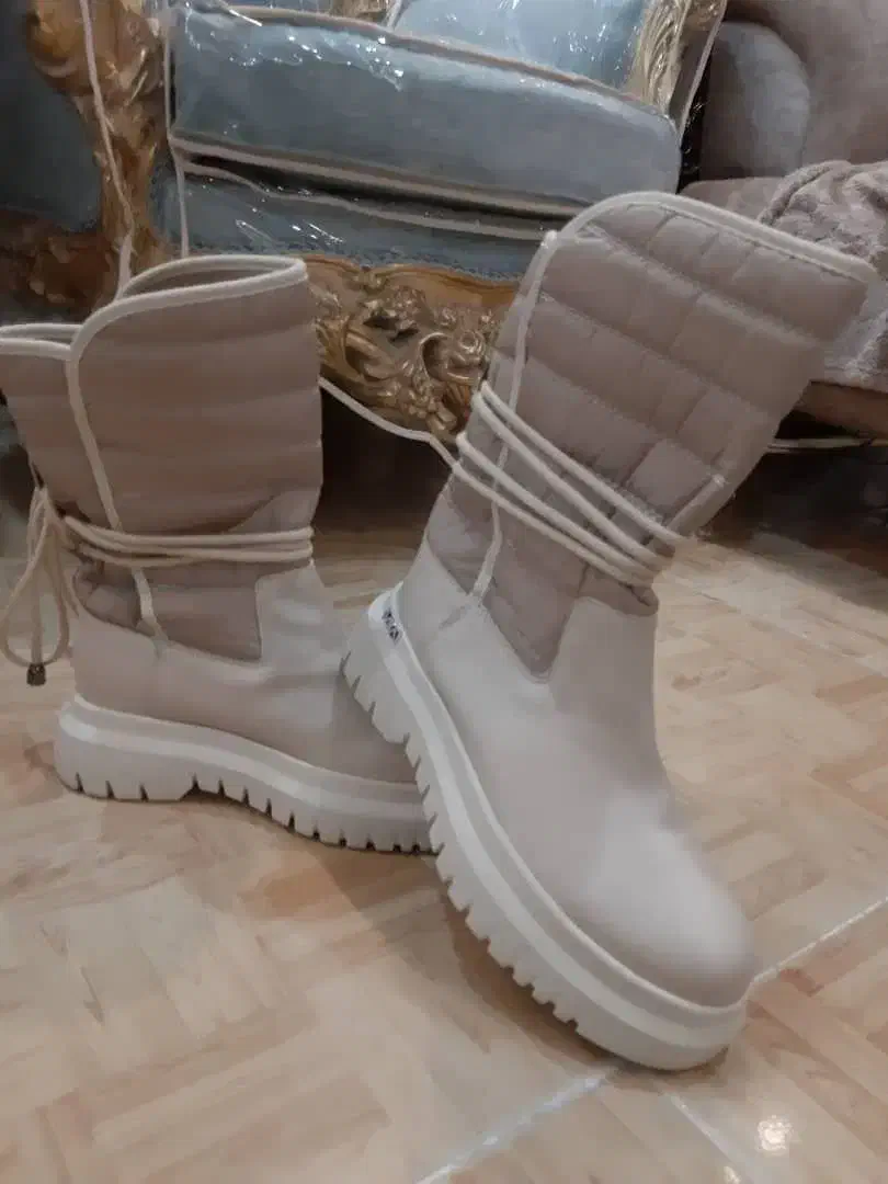 پوتین نو زنانه|کیف، کفش، کمربند|میاندوآب, |دیوار