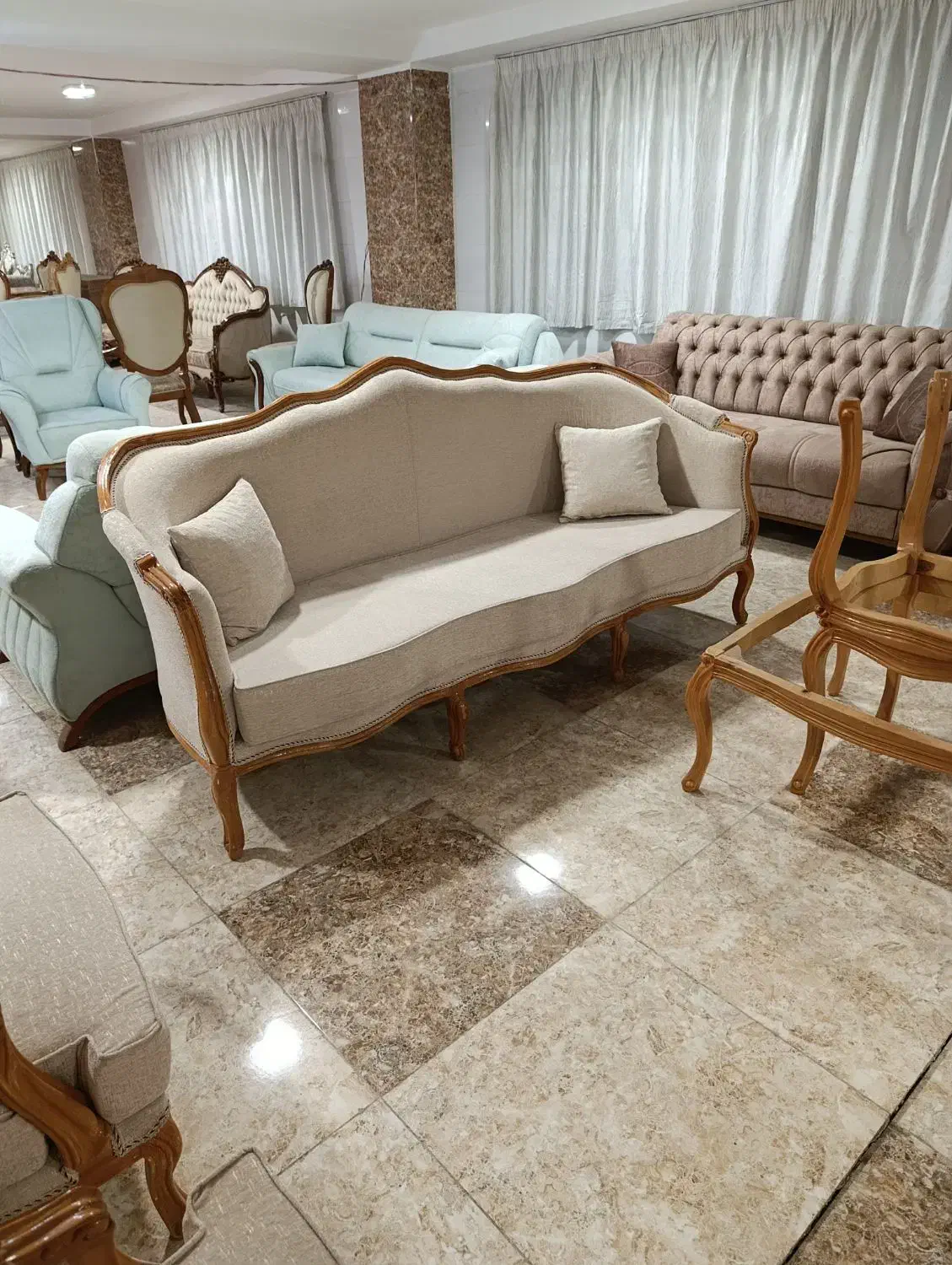 مبل فراسوی موجود مغازه|مبلمان خانگی و میز عسلی|زنجان, |دیوار