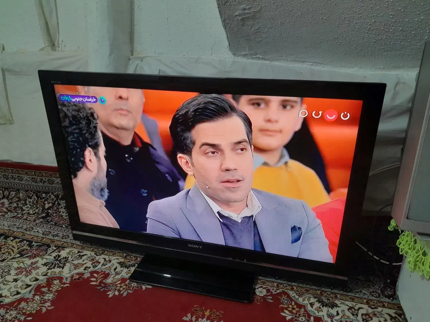 تلویزیون سونی ۴۶ اینچ مدل براویا و یک الجی ۲۱|تلویزیون و پروژکتور|رشت, کوی فکوری|دیوار