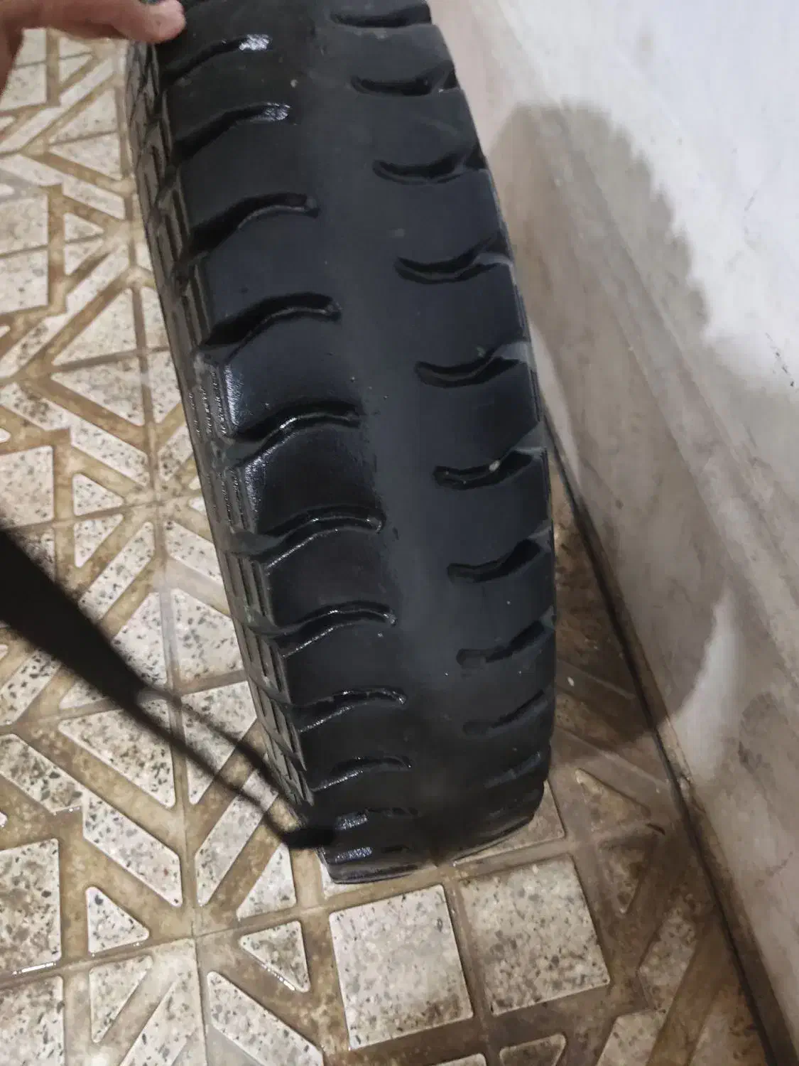 لاستیک نیسان|قطعات یدکی و لوازم جانبی|آق قلا, |دیوار