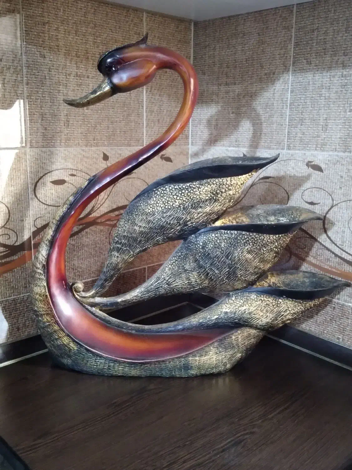 قوپلی استر|مجسمه، تندیس، ماکت|رباط‌کریم, رباط‌کریم|دیوار