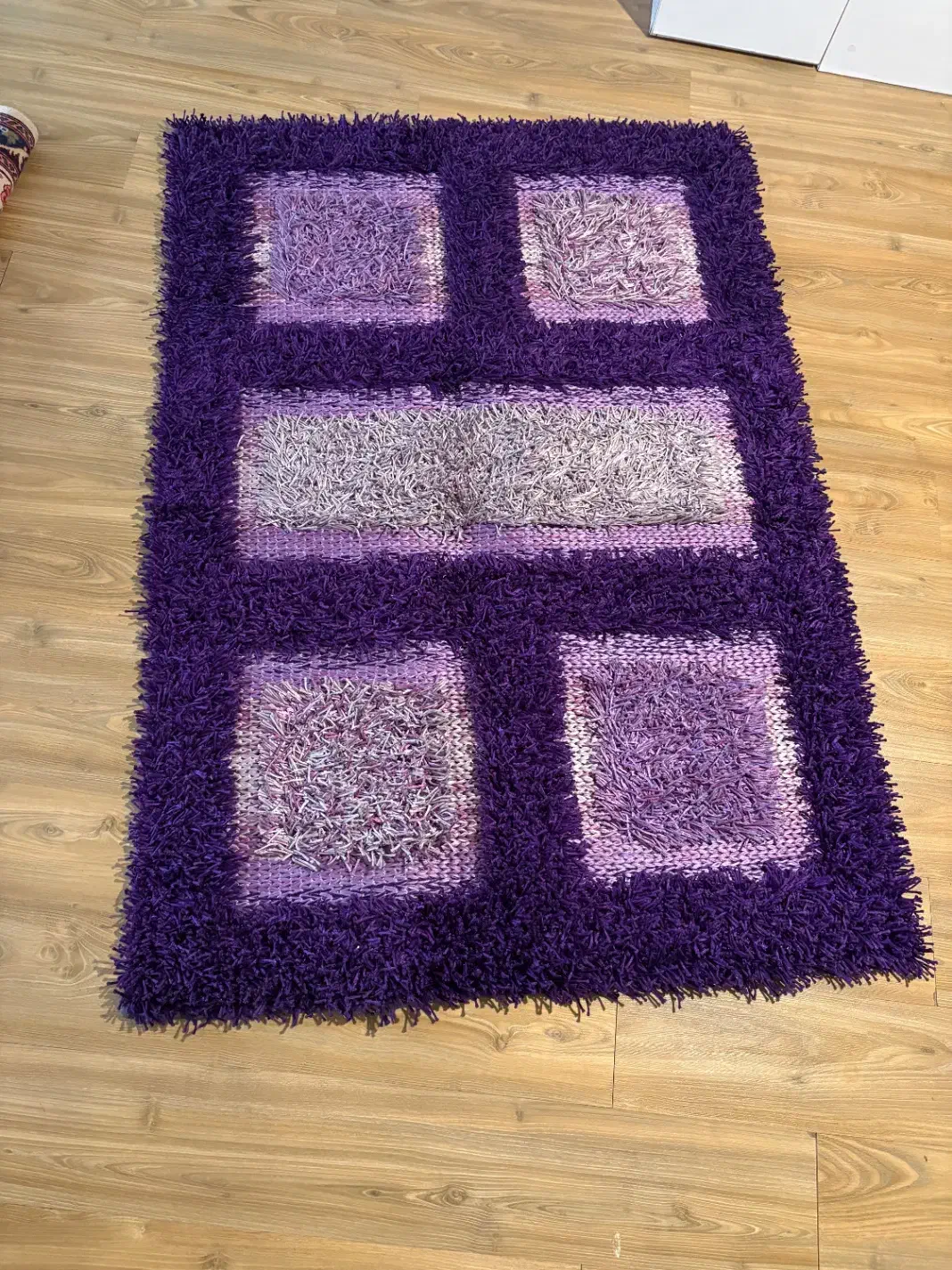 فرش ماکارونی بنفش ۲ متری ۱۸۰۰۰۰۰ تومان|فرش|تهران, پاسداران|دیوار