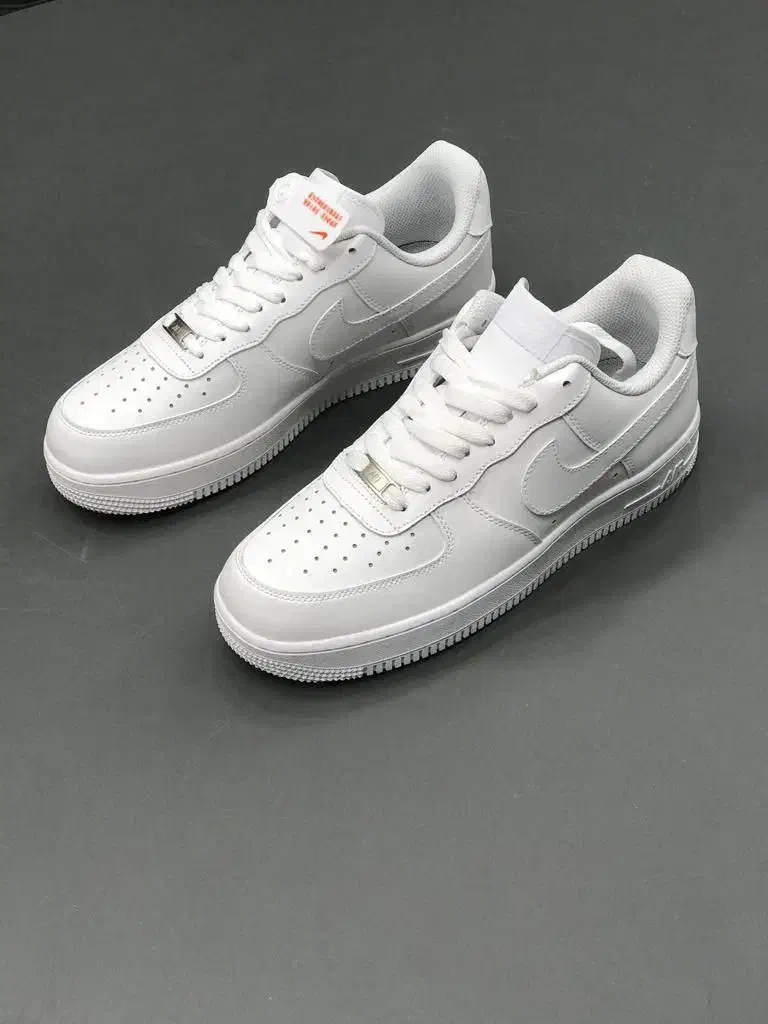 کتونی Nike Air Force سفید و مشکی|کیف، کفش، کمربند|بندر ماهشهر, |دیوار