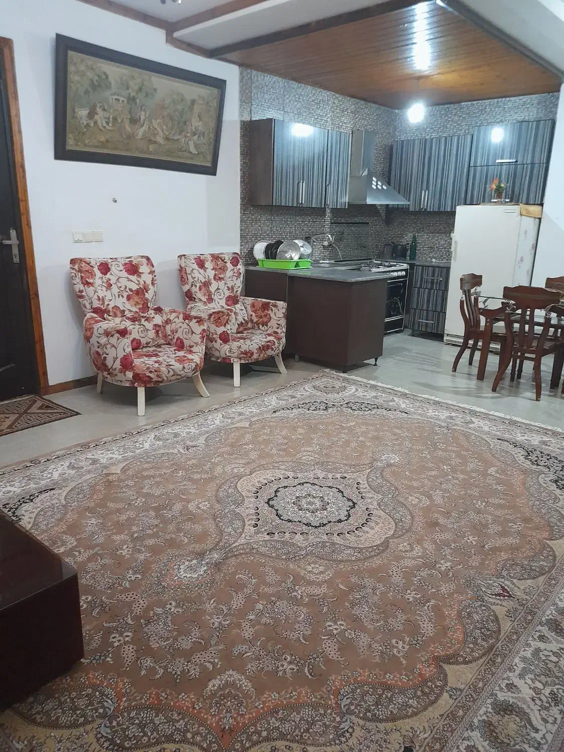 سوئیت نزدیک به ساحل( شهر نور)|اجارهٔ کوتاه‌مدت آپارتمان و سوئیت|نور, |دیوار