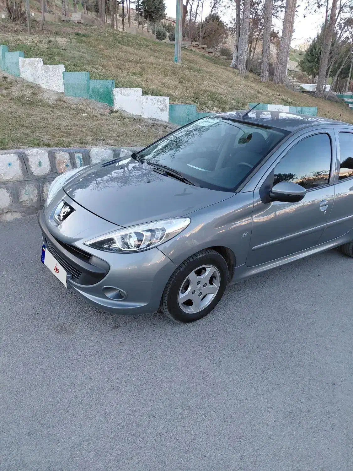 پژو ۲۰۷|خودرو سواری و وانت|بروجرد, |دیوار