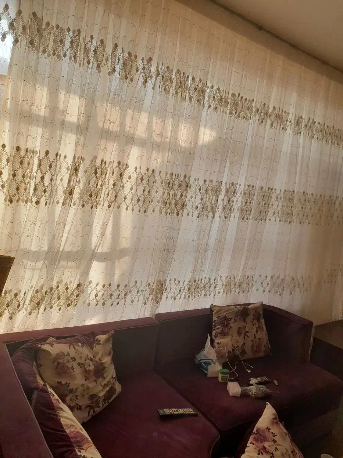 پرده حریر|پرده، رانر، رومیزی|اصفهان, ناصرخسرو|دیوار