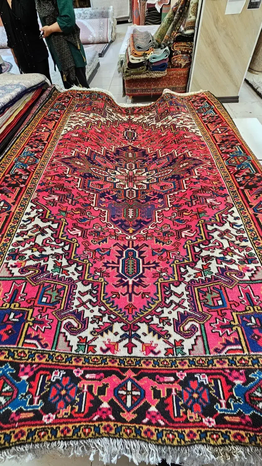 خرید و فروش انواع فرش دستبافت با قیمت منصفانه|فرش|تبریز, |دیوار