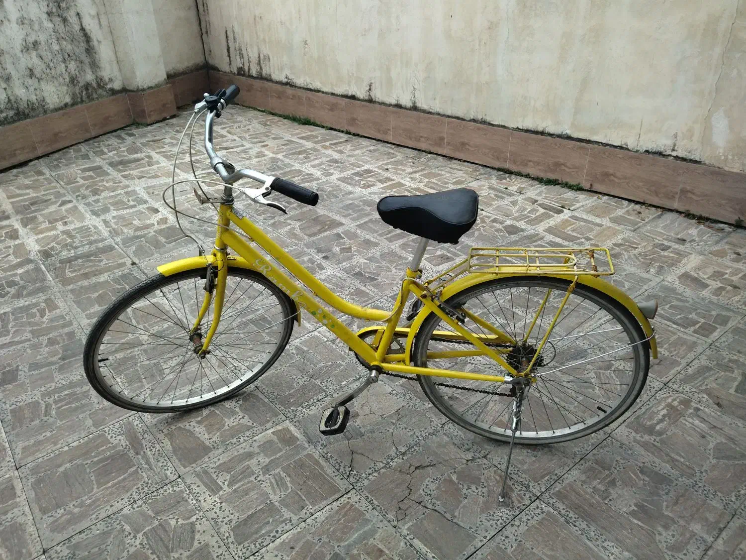 دوچرخه|دوچرخه، اسکیت، اسکوتر|صومعهسرا, |دیوار