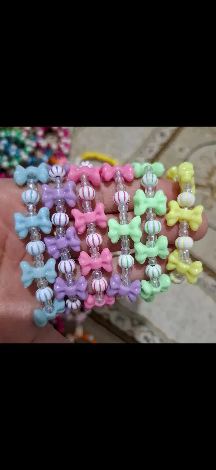 دستبند رنگی پاستیلی دخترانه مناسب هدیه دانش آموز|بدلیجات|تهران, ارامنه|دیوار