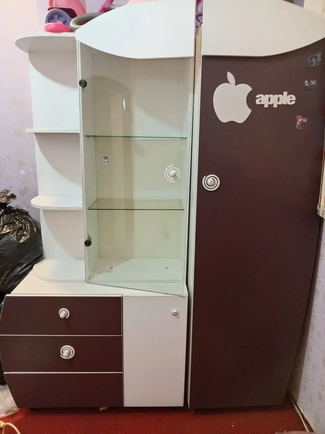 کمد لباس  کودک سالم900000تومان|اسباب و اثاث بچه|مشهد, توس (بلوار توس)|دیوار