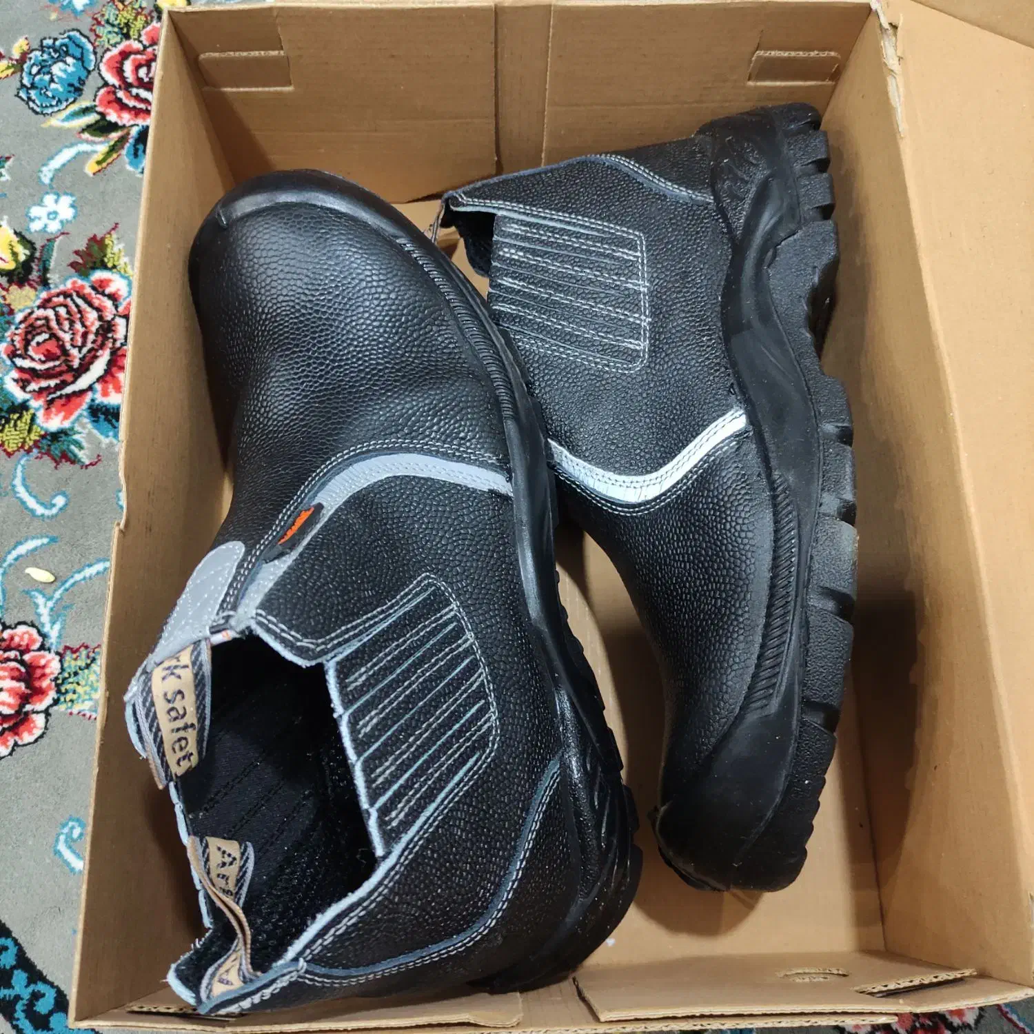 کفش ایمنی|کیف، کفش، کمربند|اندیمشک, |دیوار