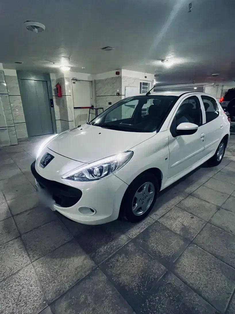 ۲۰۷مدل۹۸|خودرو سواری و وانت|همدان, |دیوار