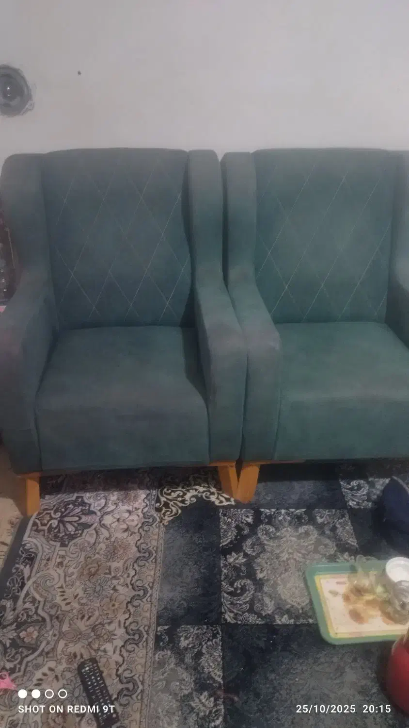 مبلمان درحد نو|مبلمان خانگی و میز عسلی|شیراز, کوشک میدان|دیوار