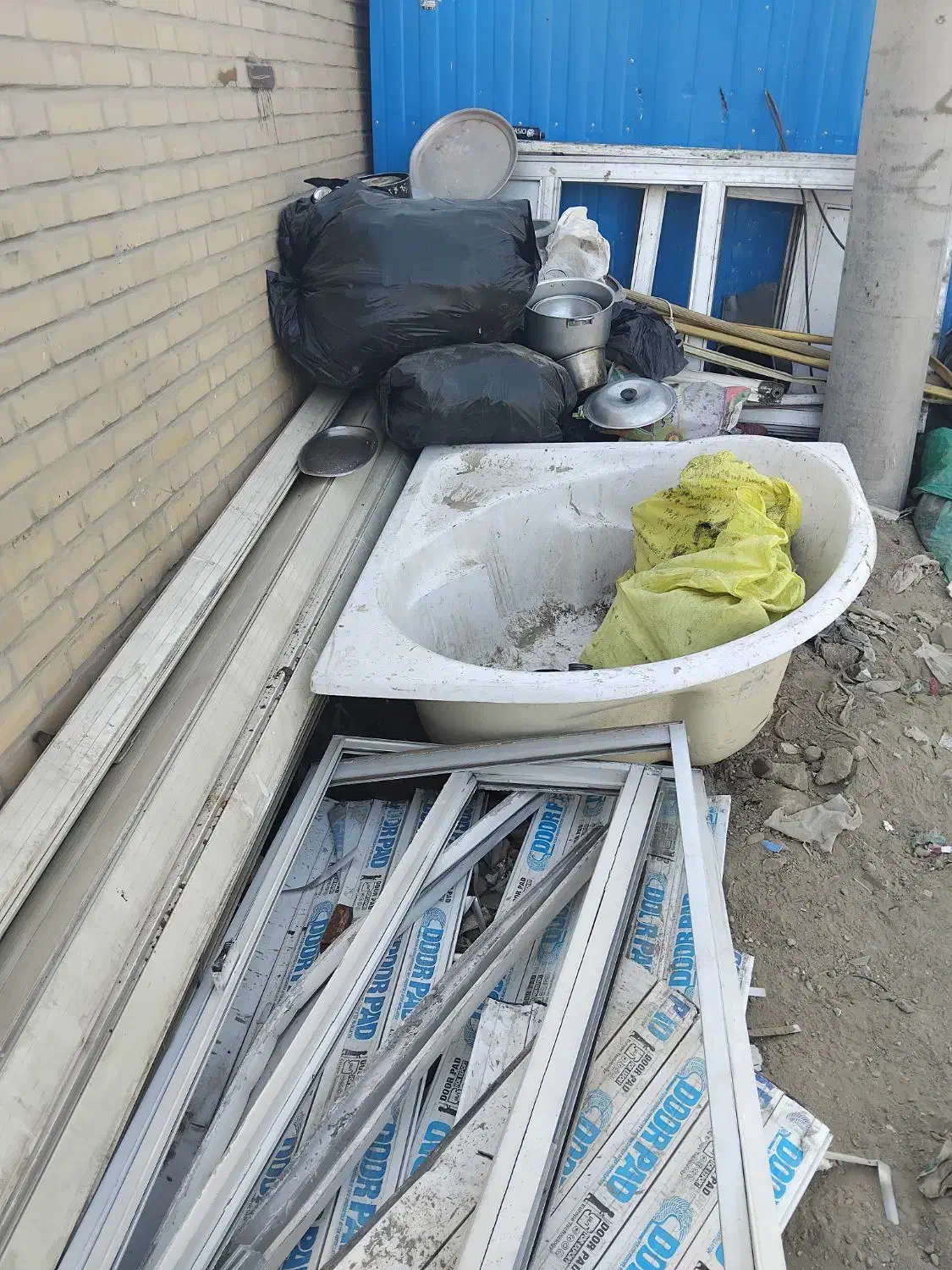 خریدوفروش ضایعات آهن مس برنج آلومینیوم و...|عمدهفروشی|مشهد, وکیلآباد|دیوار