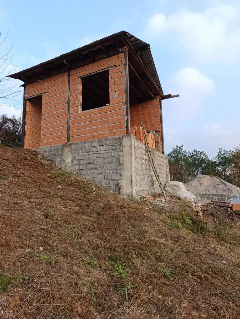 ۲۰۰۰ متر باغ باسند تک برگ و سوئیت|فروش زمین و ملک کلنگی|شیرگاه, |دیوار