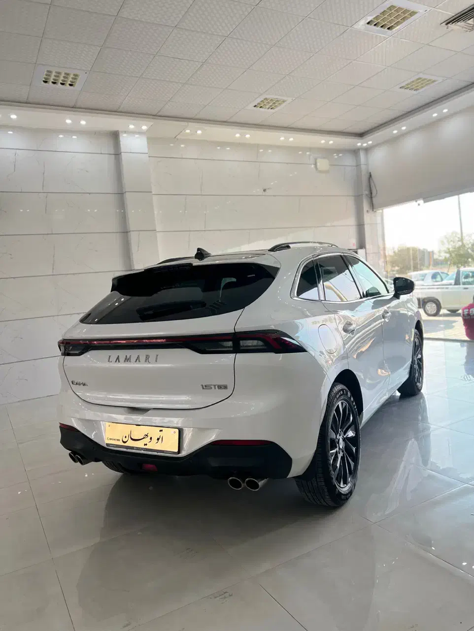 لاماری|خودرو سواری و وانت|شاهینشهر, نبوت|دیوار