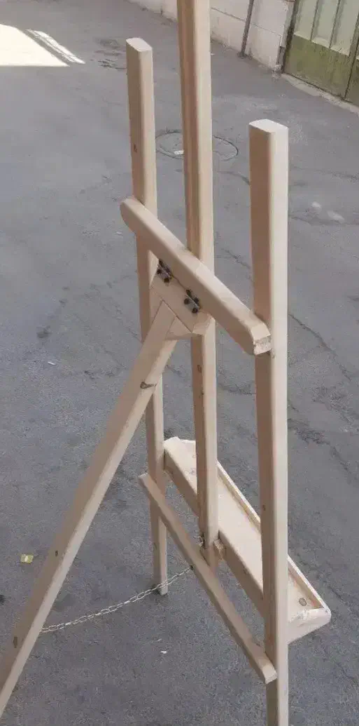 سه پایه نقاشی نو استفاده نشده|لوازم التحریر|اصفهان, میرعماد|دیوار