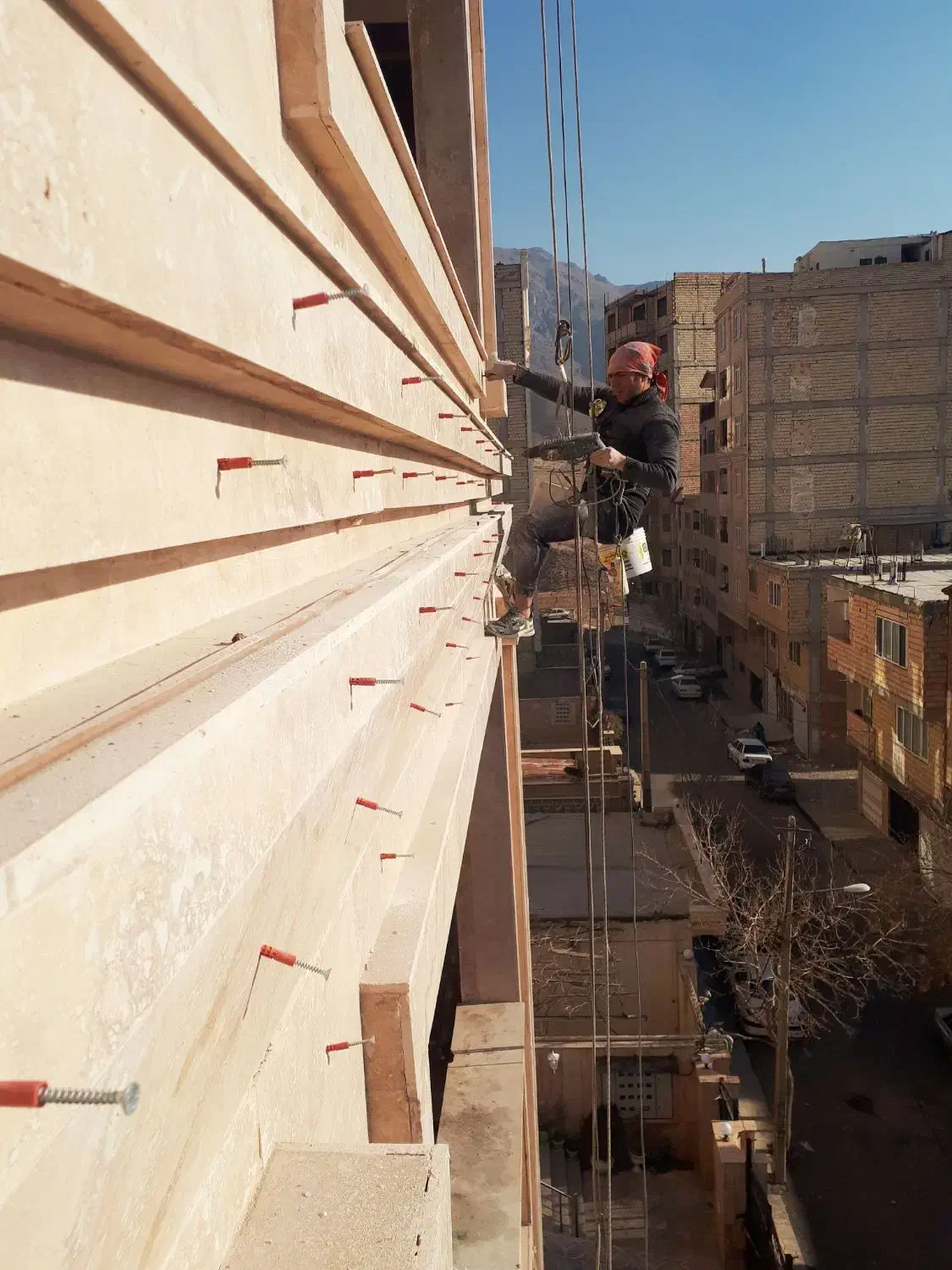 پیچ رولپلاک سنگ نما شستشوی نما طناب راپل رنگ نصب|خدمات پیشه و مهارت|کرج, گوهردشت|دیوار