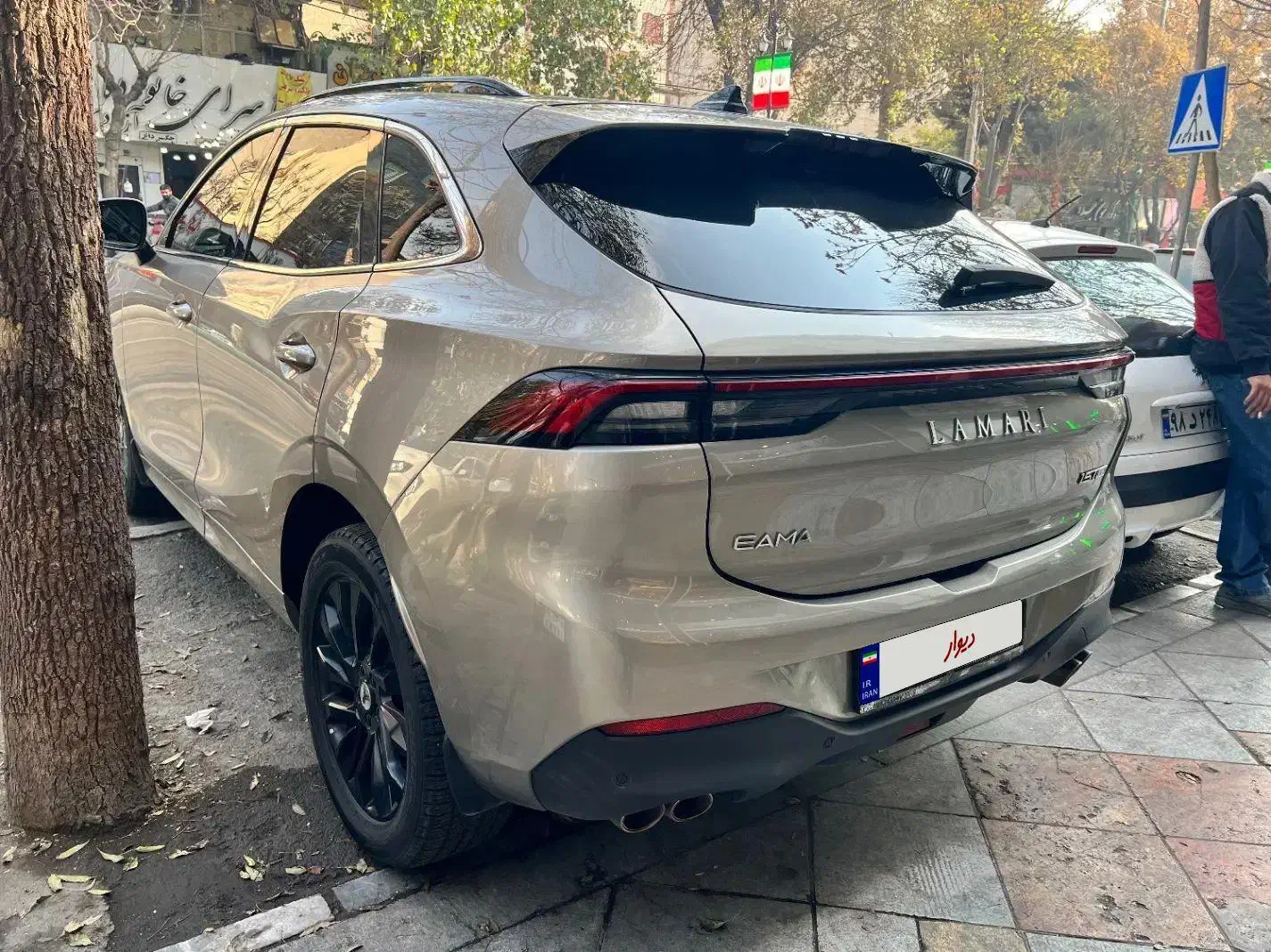 لاماری ۱۴۰۲|خودرو سواری و وانت|تهران, فردوس|دیوار