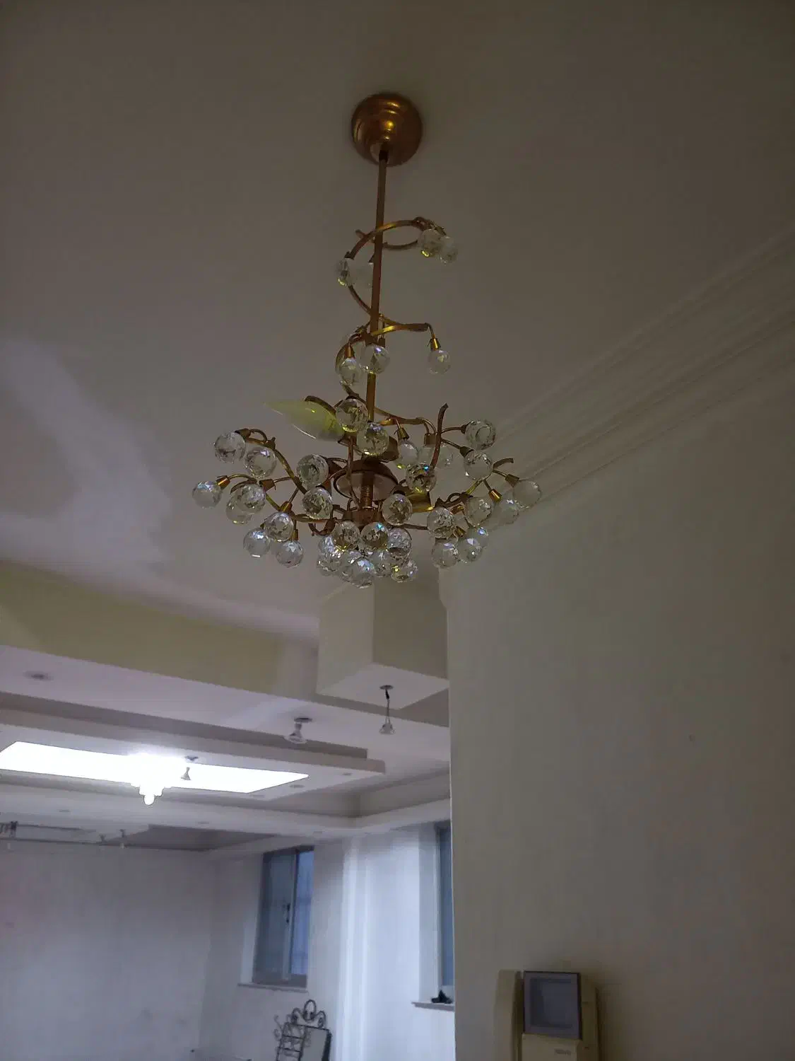 لوستر|لوستر و چراغ آویز|رشت, حسین آباد|دیوار