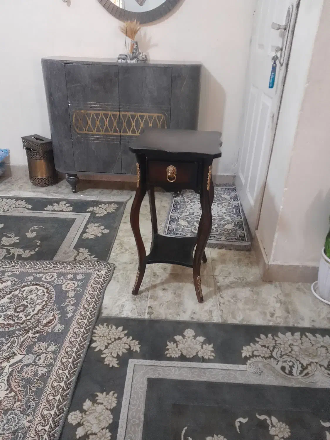 زیر تلفن|میز تلفن|کرمانشاه, |دیوار