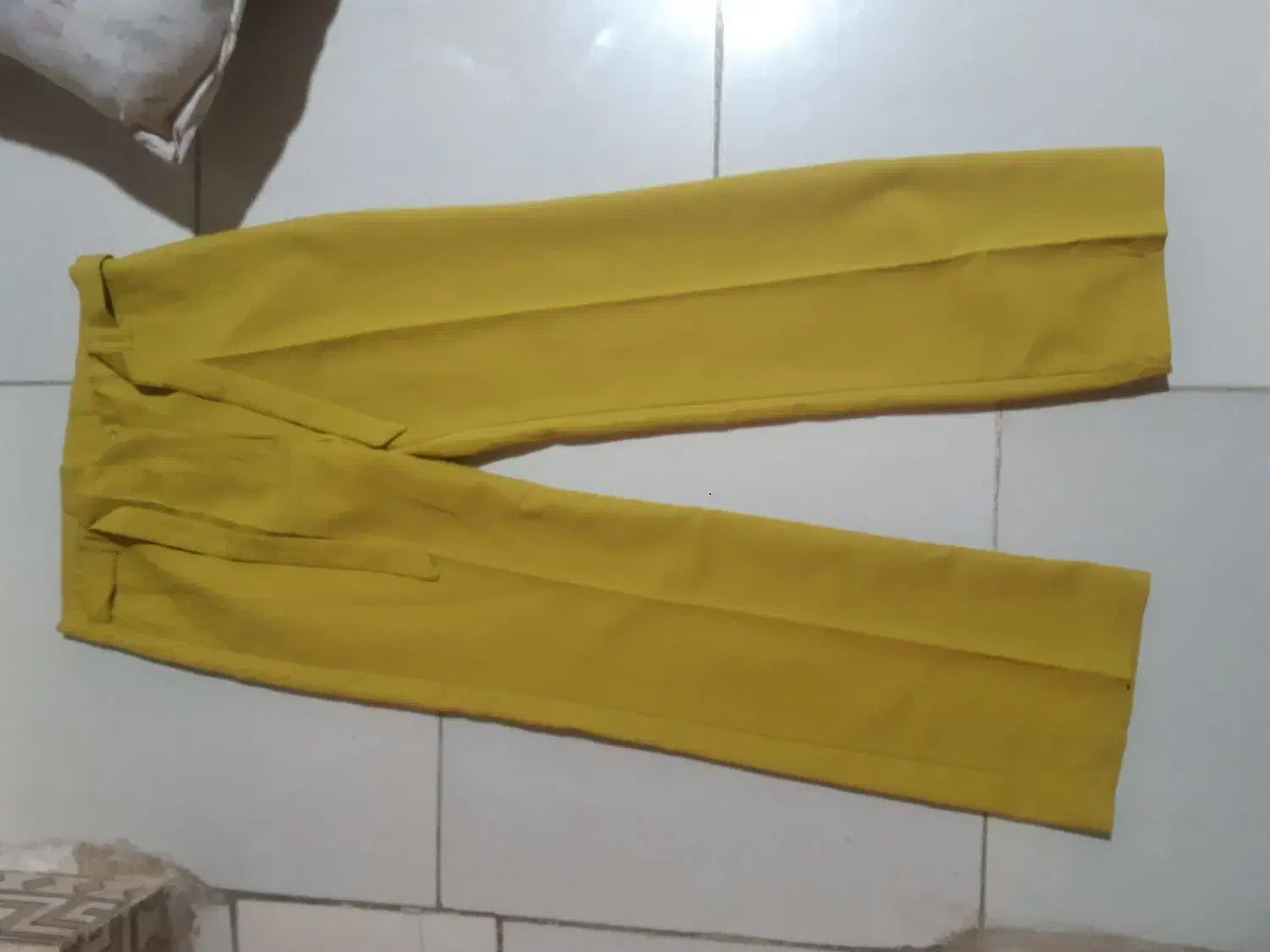 لباس ها درحدنومیباشد|لباس|گلبهار, شهر جدید گلبهار|دیوار