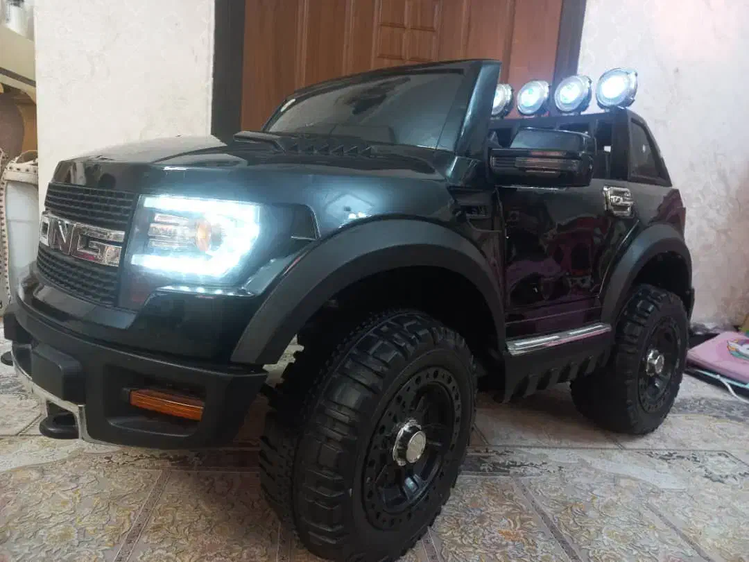 ماشین شارژی LONG دونفره شیک کاملا سالم در حد نو|اسباببازی بچه|تهران, شادآباد|دیوار