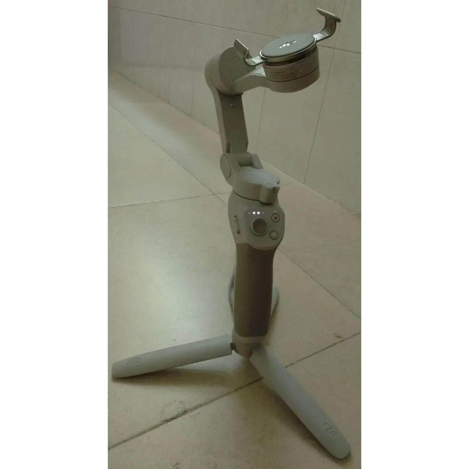 گیمبال dji osmo4|دوربین عکاسی و فیلم‌برداری|قدس, شهر‌قدس|دیوار