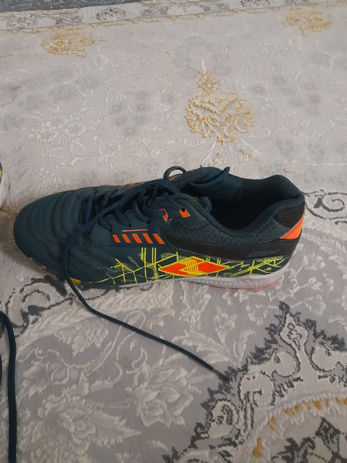 کفش سالن|تجهیزات ورزشی|شیراز, کوشک میدان|دیوار