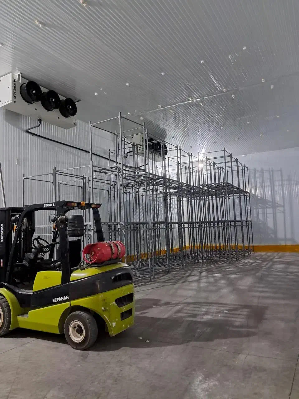 طراحی و ساخت سردخانه های بالای صفر و زیر صفری|ماشین‌آلات صنعتی|بندرعباس, |دیوار