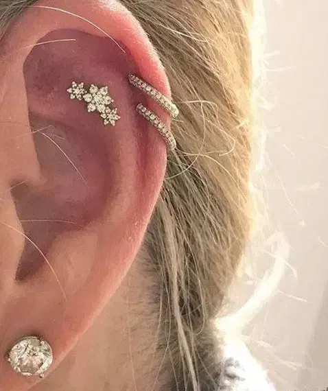 تزریقات تعویض پانسمان پرسینگ|خدمات آرایشگری و زیبایی|خرمشهر, |دیوار