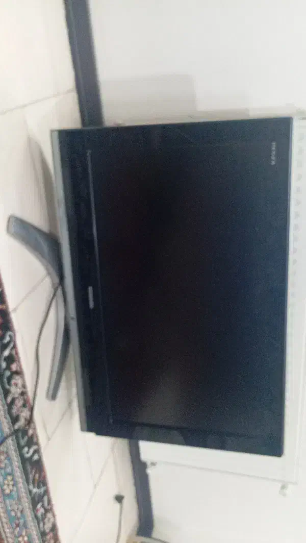 تلویزیون ال سی دی ۳۲ توشیبا|تلویزیون و پروژکتور|شاهینشهر, مسکن مهر|دیوار