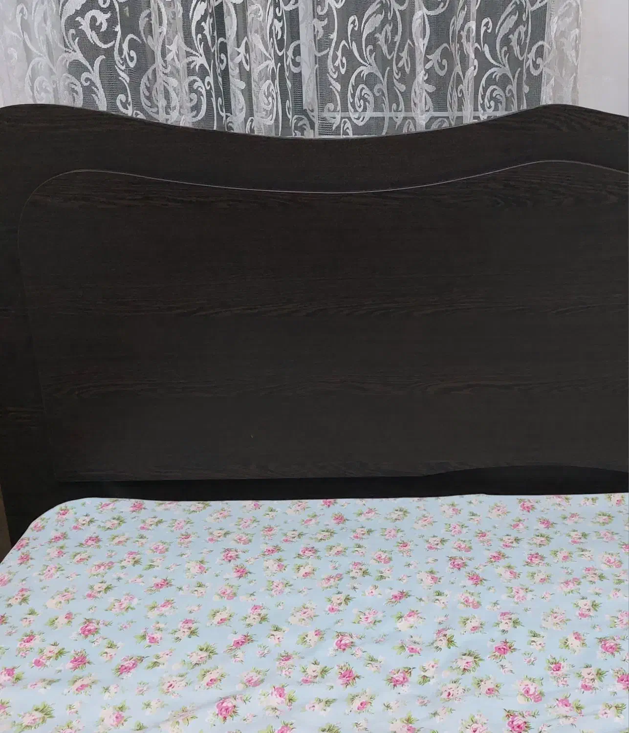 تخت دونفره به همراه تشک طبی|تخت و سرویس خواب|رشت, گلباغ نماز|دیوار