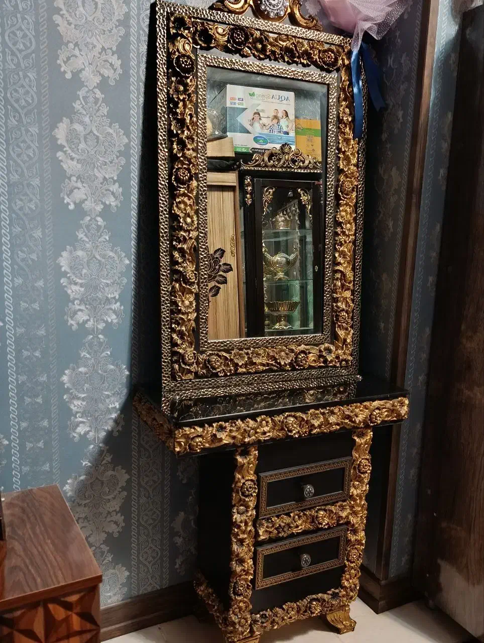 کنسول آیینه و میز دو کشویی|بوفه، ویترین، کنسول|فولادشهر, C5|دیوار