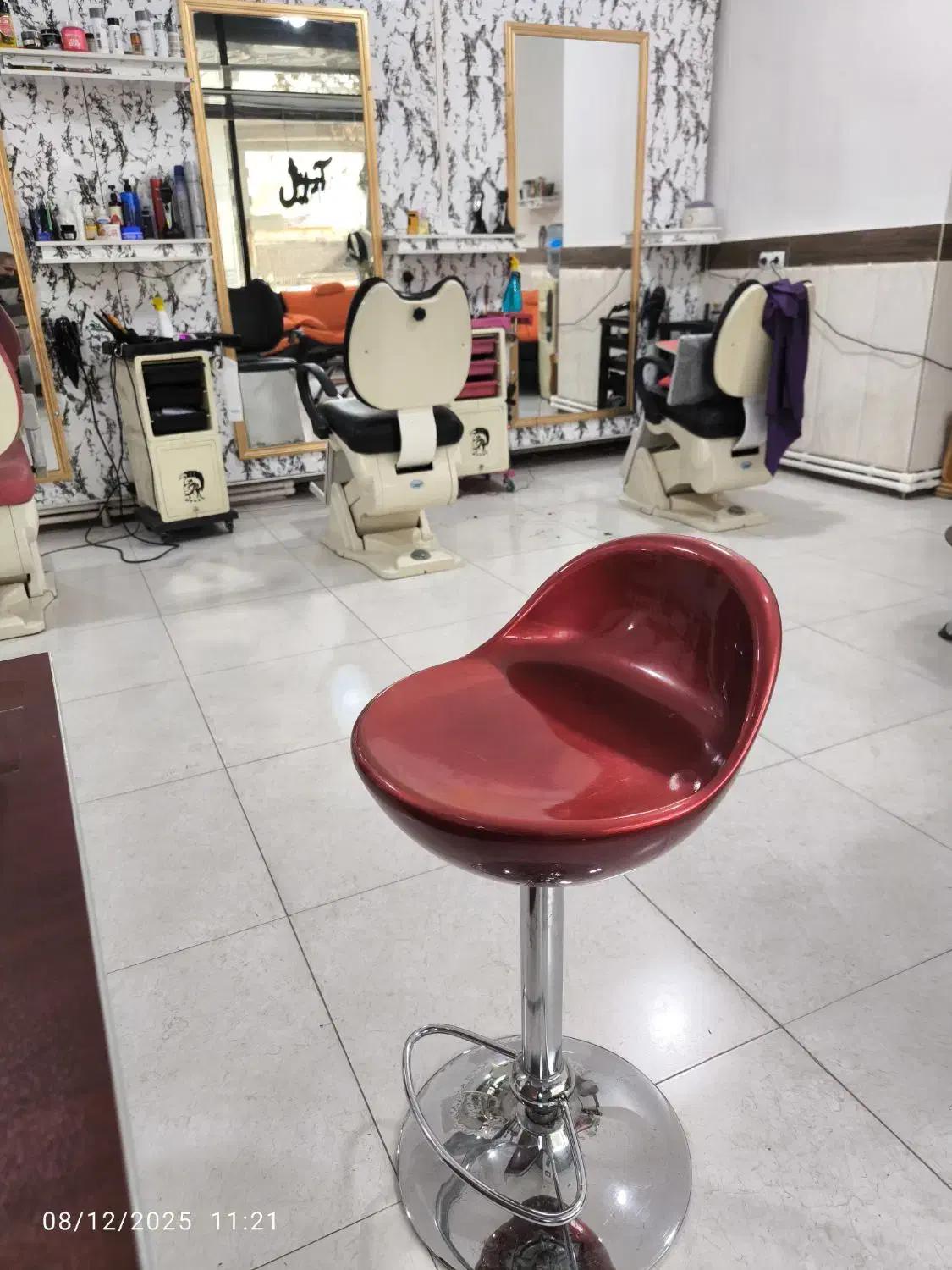 لوازم آرایشگاه|آرایشگاه و سالنهای زیبایی|ماکو, |دیوار