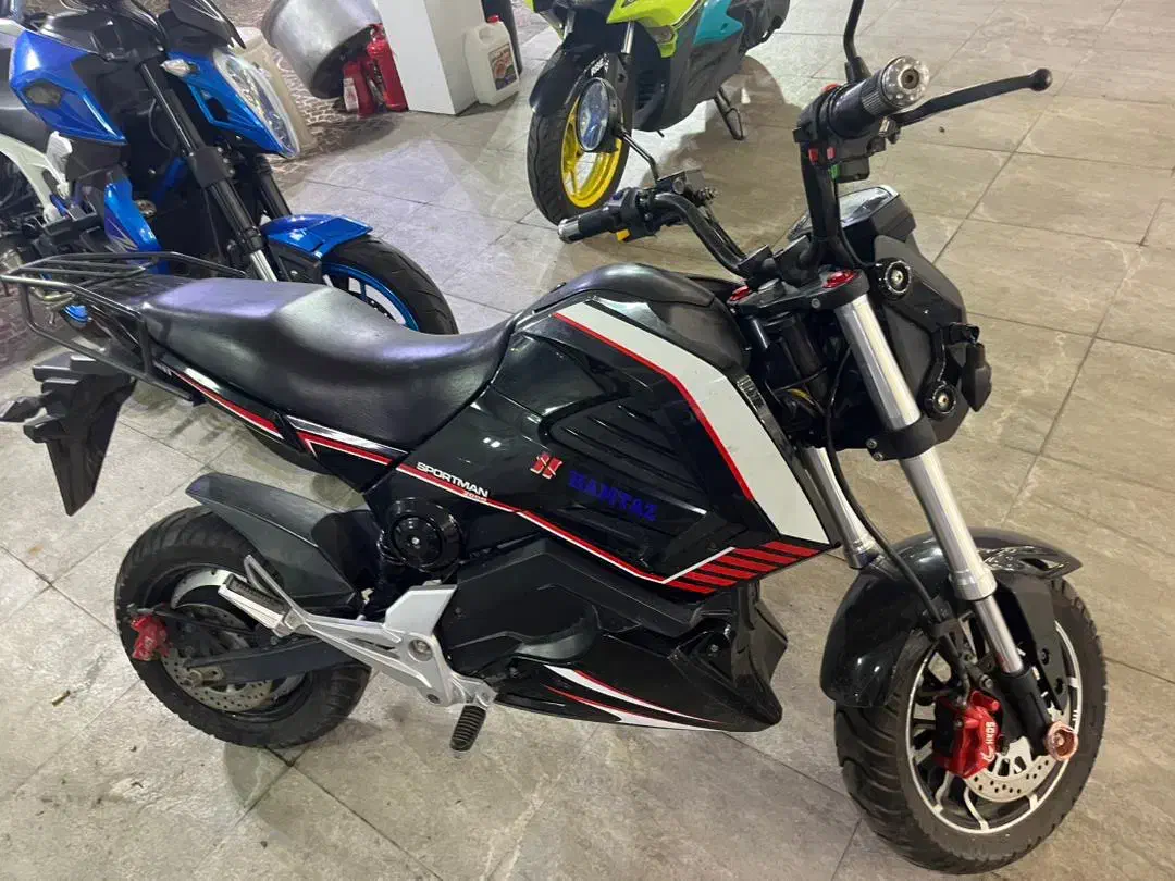 موتور شارژی|موتورسیکلت|رشت, دروازه لاکان|دیوار