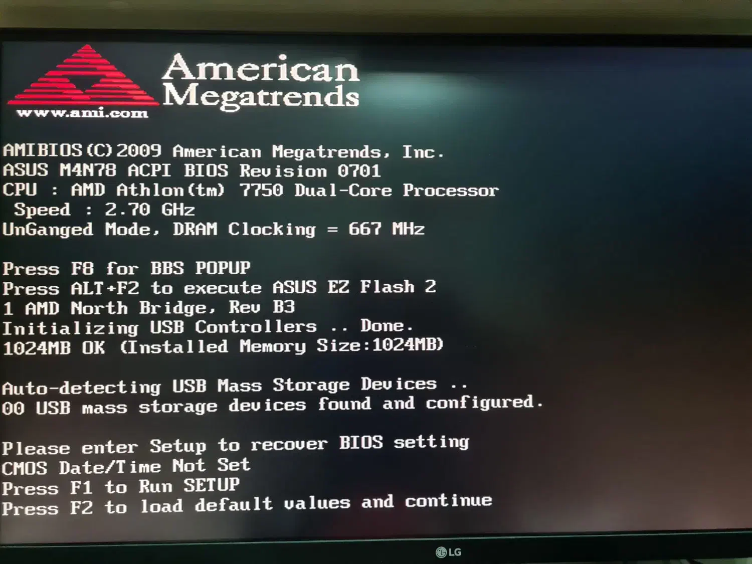 کیس کامپیوتر|رایانه رومیزی|پرند, فاز ۲|دیوار