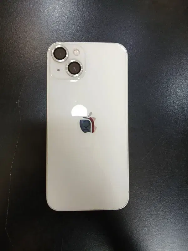 iPhone 13 normal|موبایل|مشهد, عنصری|دیوار