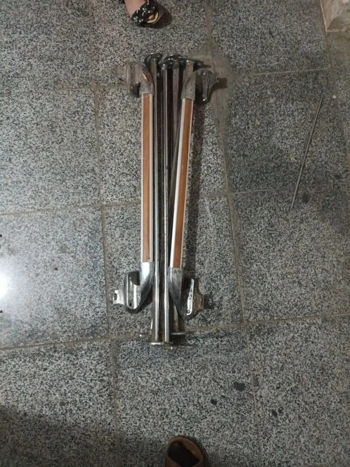 باربند و زنجیر چرخ|قطعات یدکی و لوازم جانبی|مرند, |دیوار