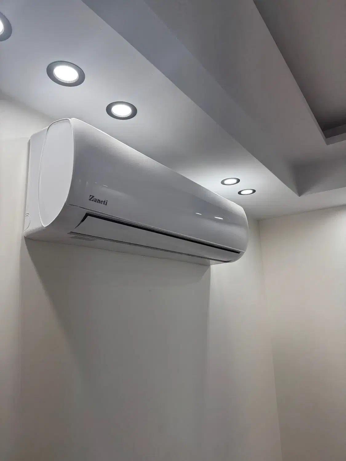 خ ولیعصر، امیربهادر،فروزش،۱۳۵ مترفول کلید نخورده