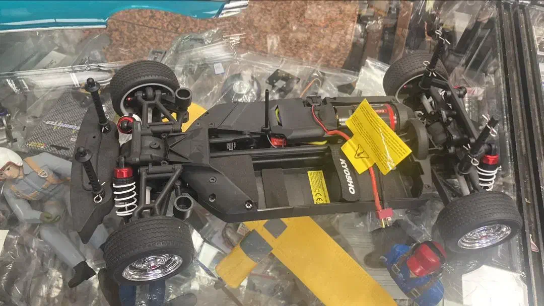 ماشین کنترلی ارسی الکتریکی|اسباب‌‌بازی|ری, علایین|دیوار