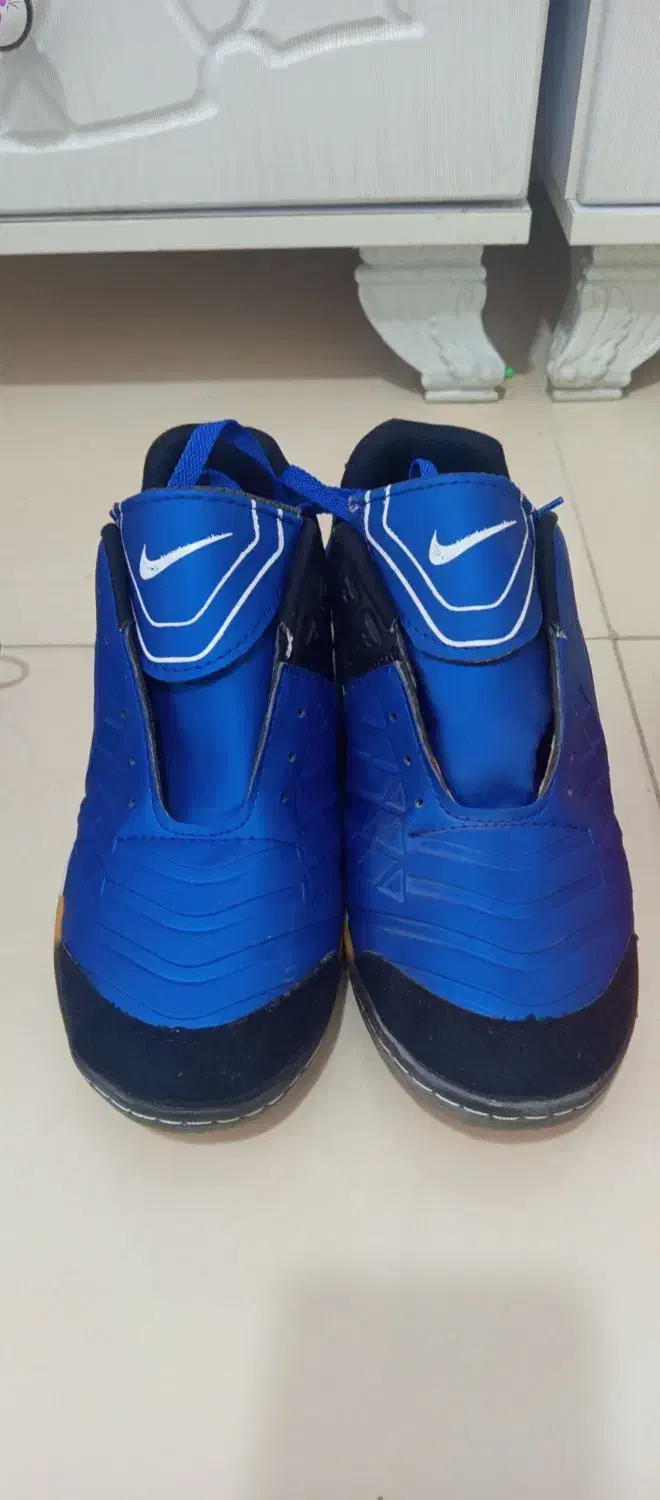 کفش ورزشی سالنی،مجلسی.کتونی.نیم پوتین|کیف، کفش، کمربند|سرخه حصار, |دیوار