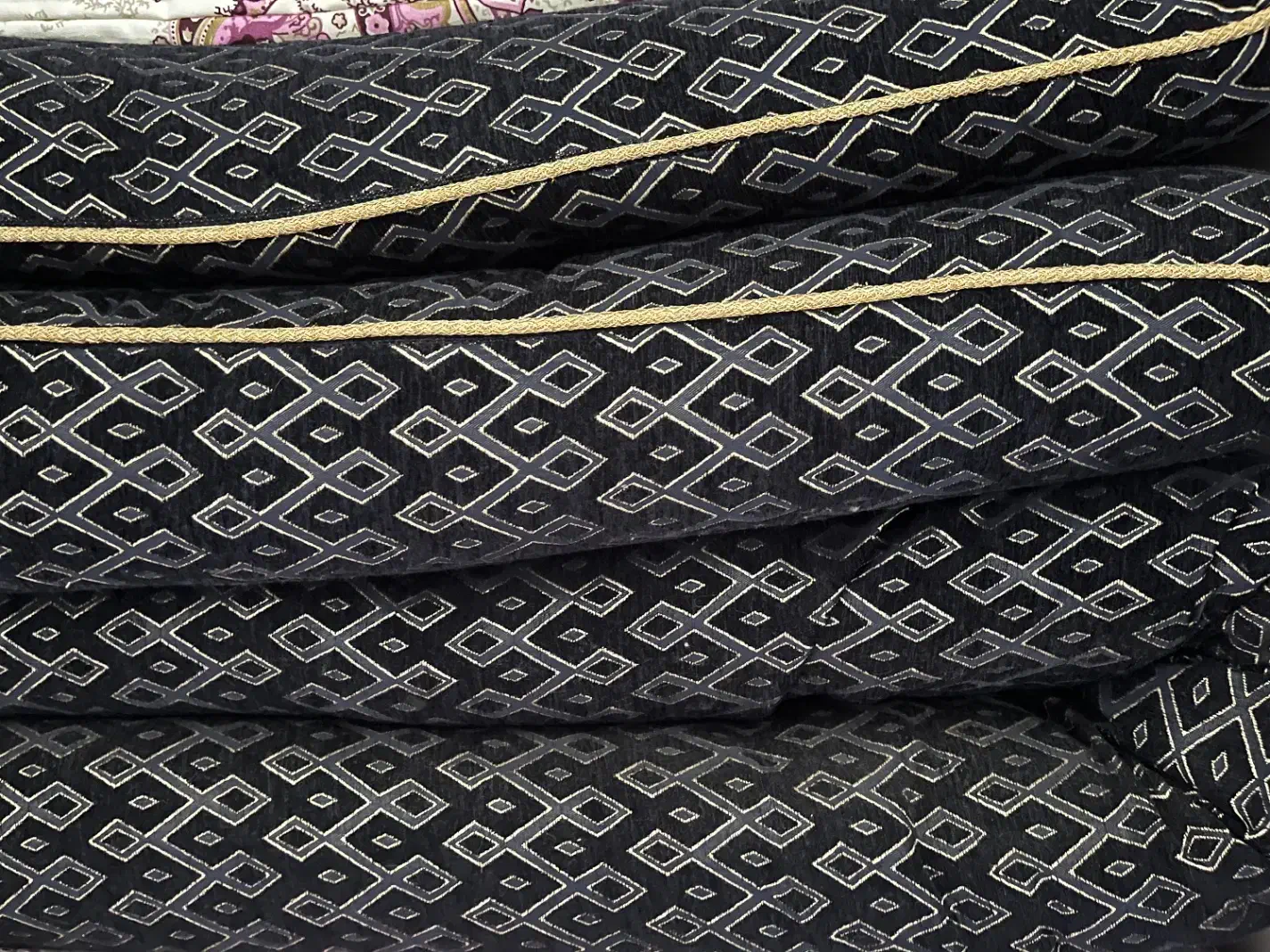 یک جفت کناره|رختخواب، بالش، پتو|سیرجان, |دیوار