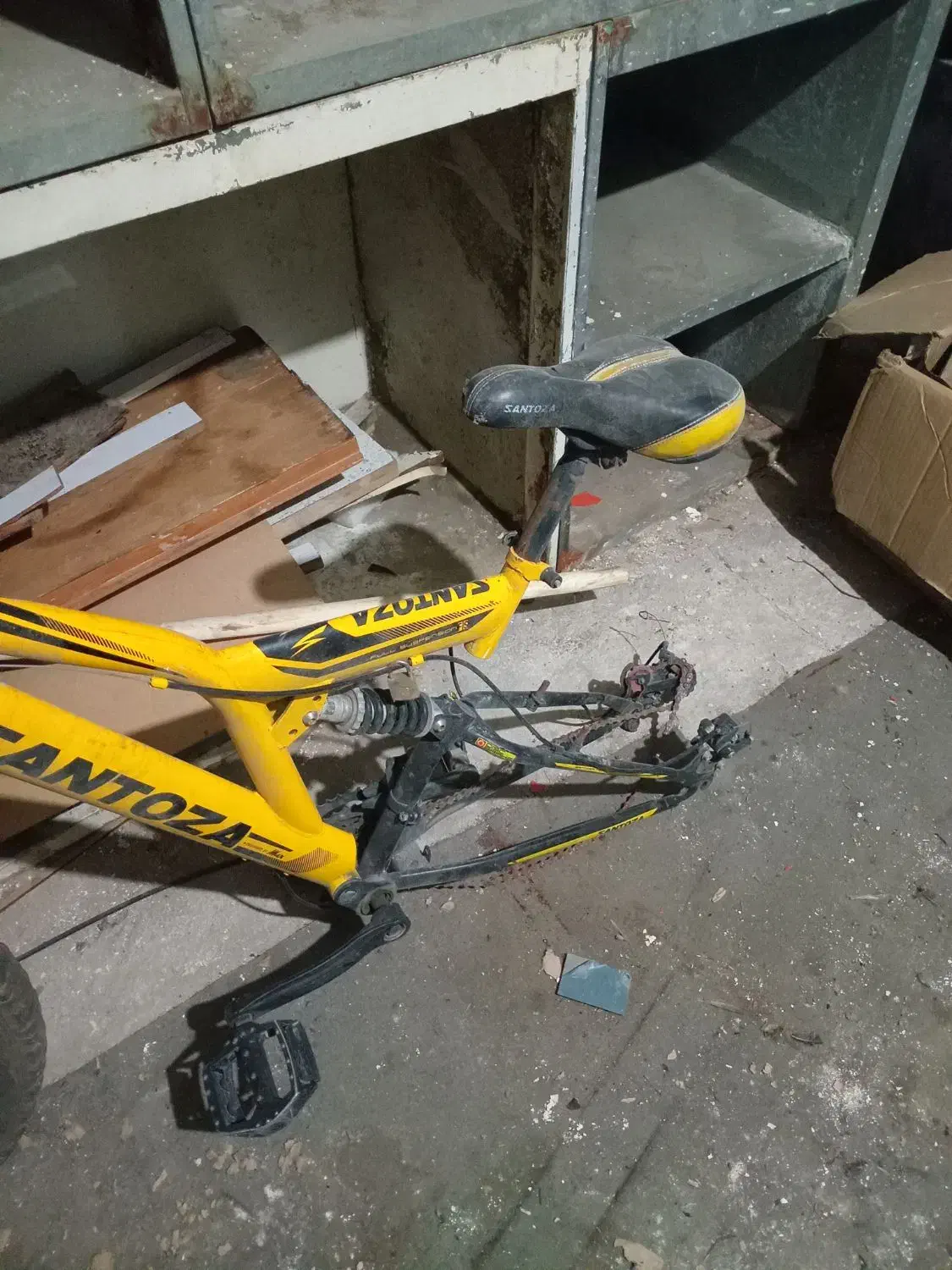 دوچرخه۲۶ سانتوزا|دوچرخه، اسکیت، اسکوتر|صدرا-فارس, فاز ۱|دیوار