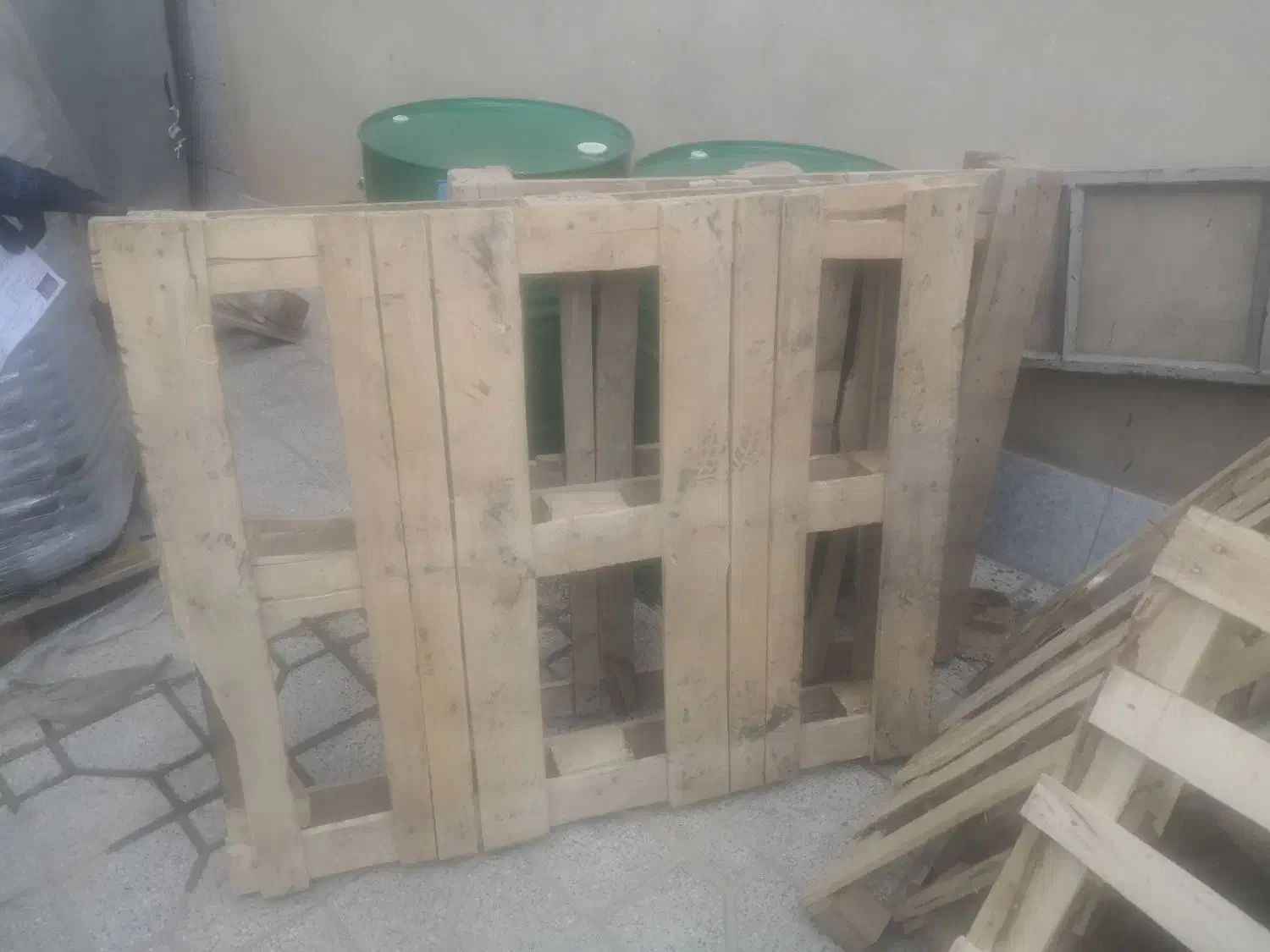 پالت چوبی|ابزارآلات|همدان, |دیوار