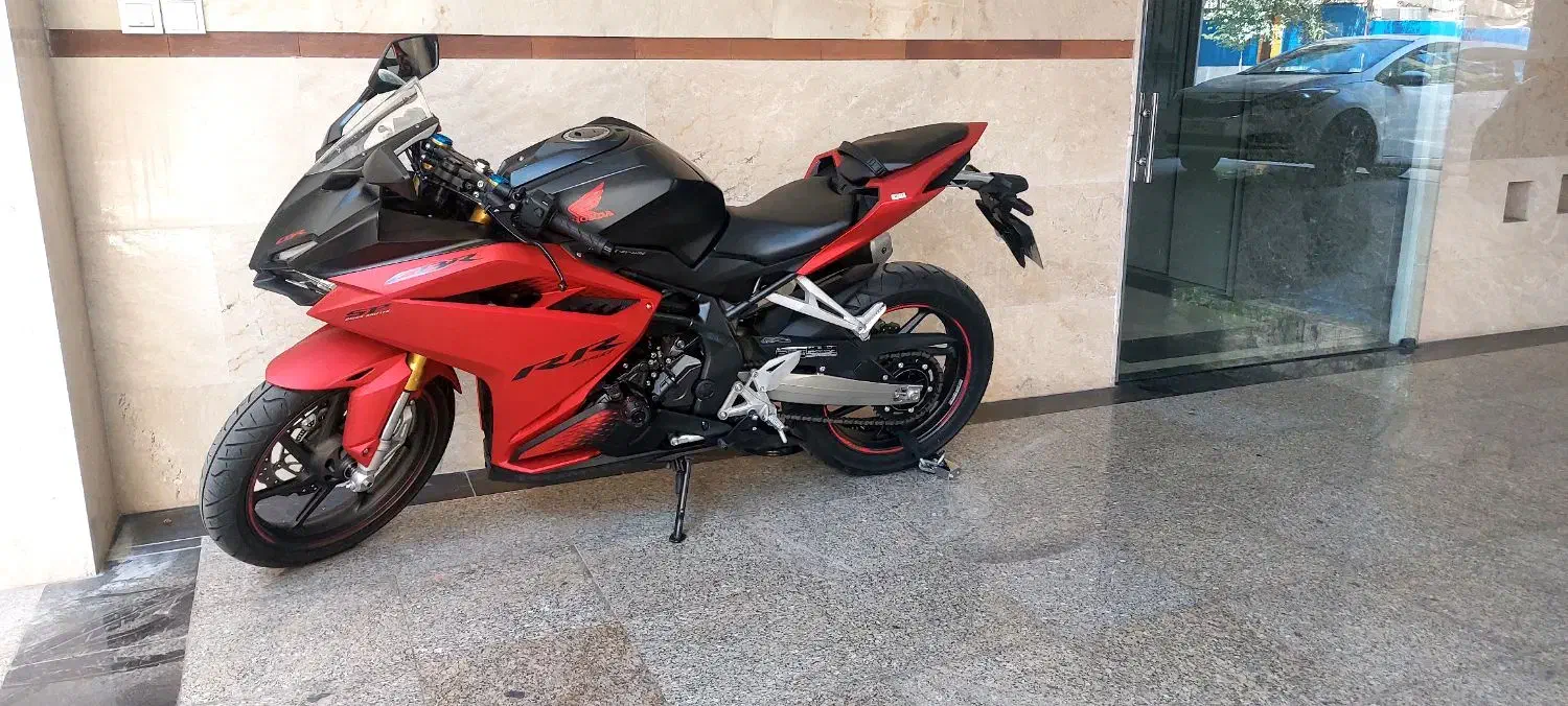 هوندا CBR 250 فول آپشن فوق‌العاده تمیز|موتورسیکلت|تهران, قبا|دیوار